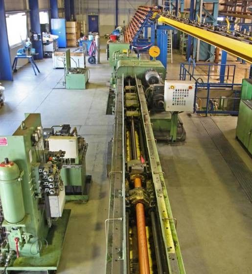 نظام تحكم PLC مطحنة الطاووس الباردة مع ضغط التدحرج تصل إلى 500MPa مصممة لتصنيع أنابيب النحاس ومعالجة المعادن